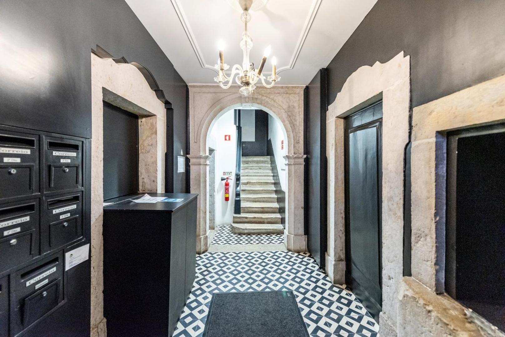Guestready - Correeiros Apartment Blue ลิสบอน ภายนอก รูปภาพ
